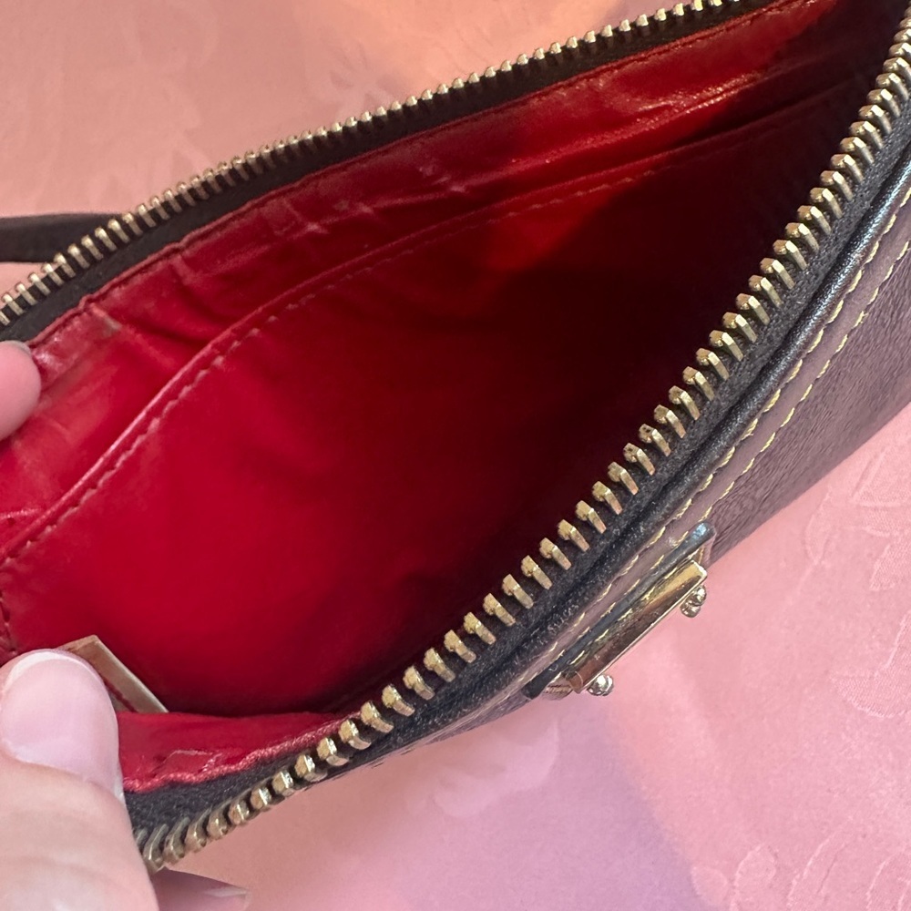 Dooney and Bourke brown leather wristlet - Picture 4 of 9